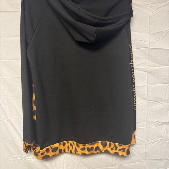 Simply Southern Collection, Womems Hoodie, Cheetah Print, Size L - Picture 4 of 4